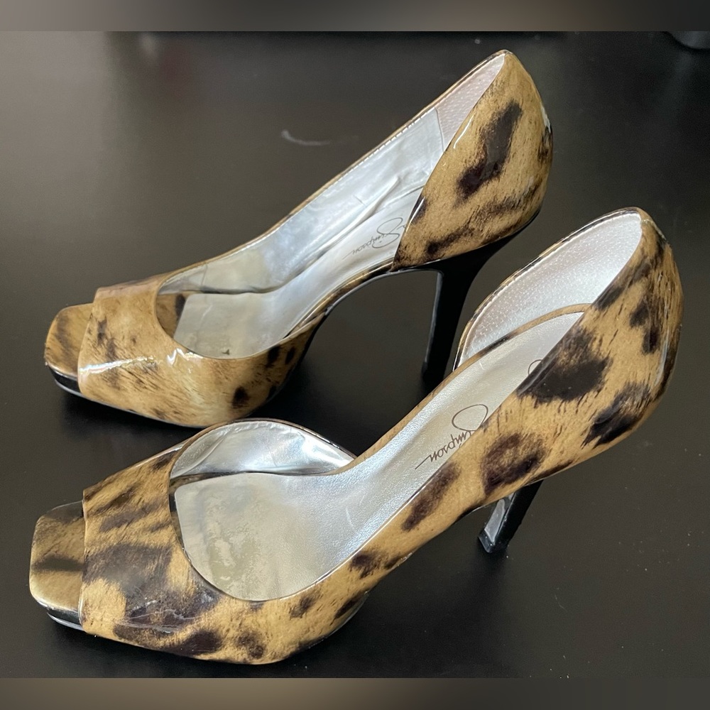 EUC JESSICA SIMPSON PATENT LEATHER LEOPARD PRINT 5” HEELS IN US LADIES SZ 9